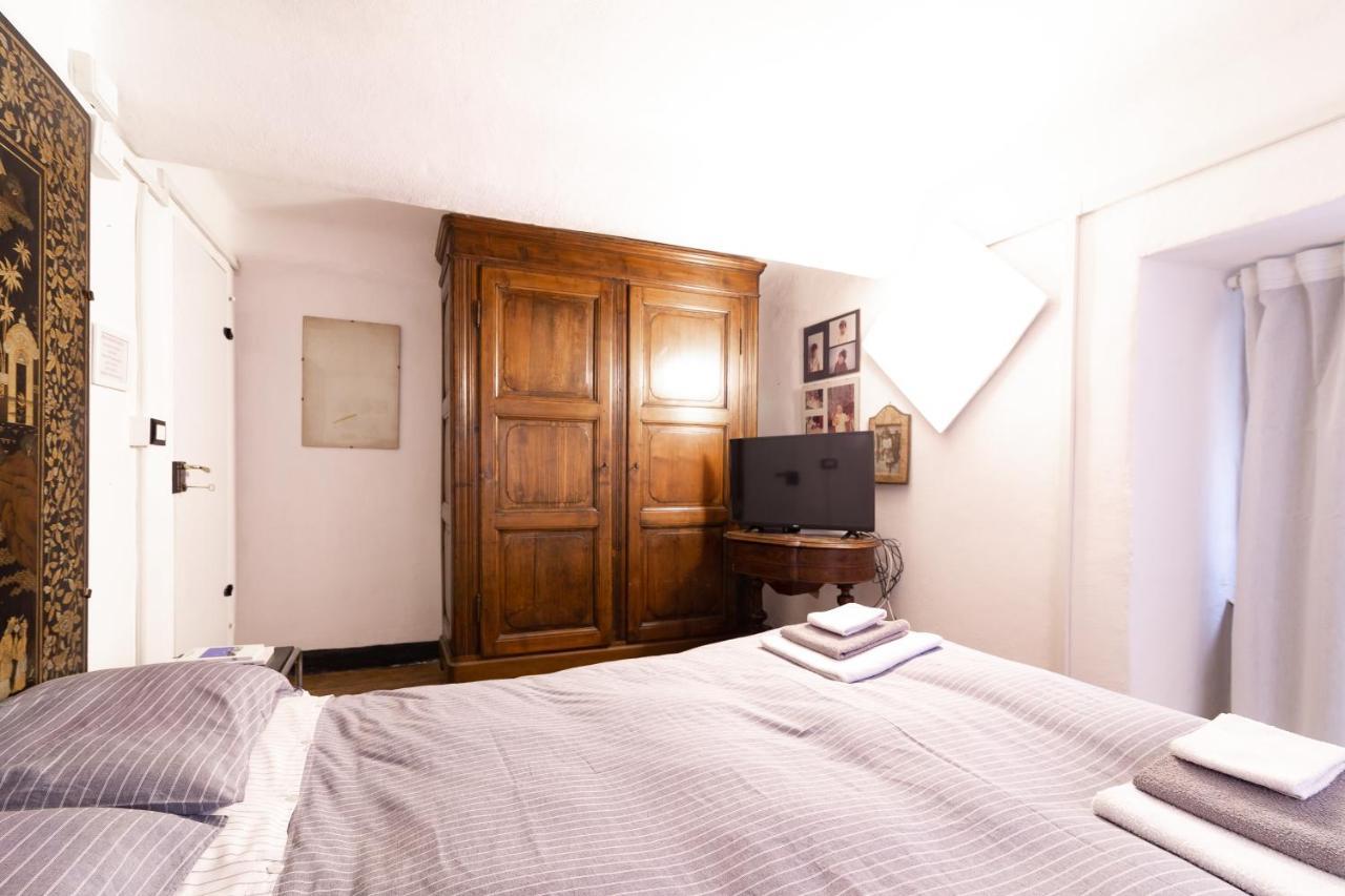 B&B La Casa Del Cuoco - Piccola Camera Con Colazione In Appartamento Condiviso Con L'Host Genua Buitenkant foto